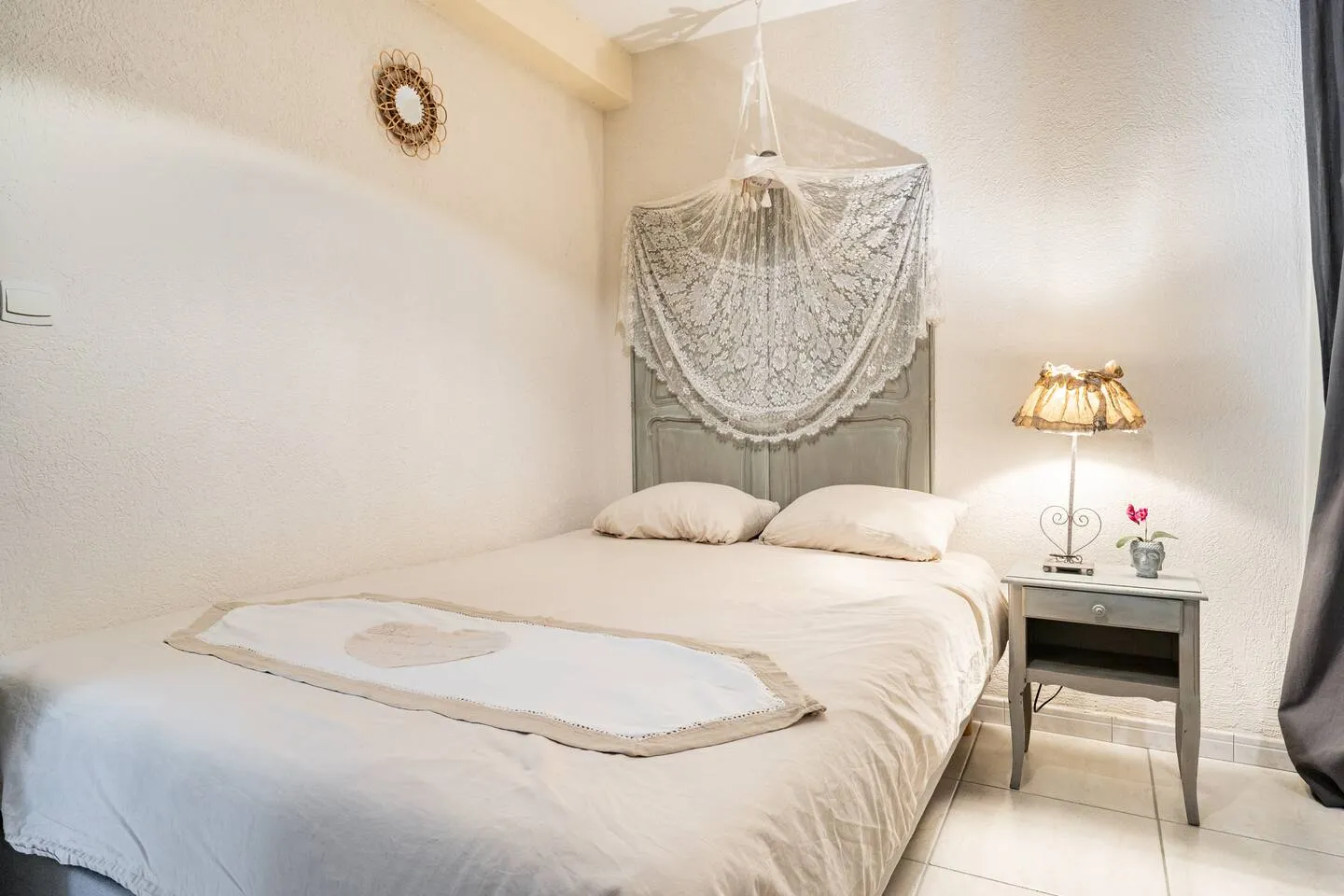 Chambre double côté piscine La Villa Jasmin Montauroux